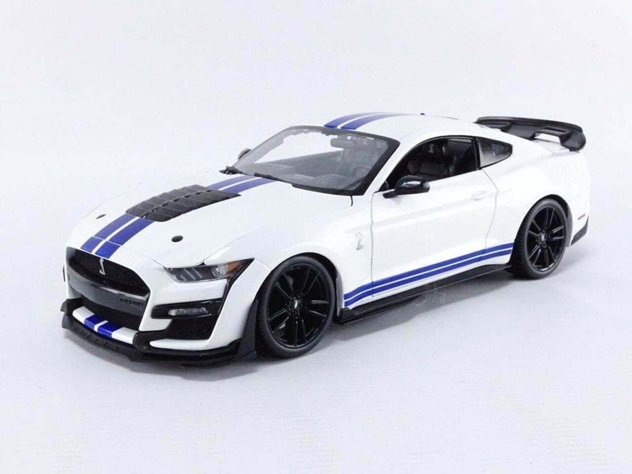 Ford Ford Mustang Shelby GT500 2020 - 1:18 - Maisto Ford Ford Mustang Shelby GT500 2020 - 1:18 - Maisto