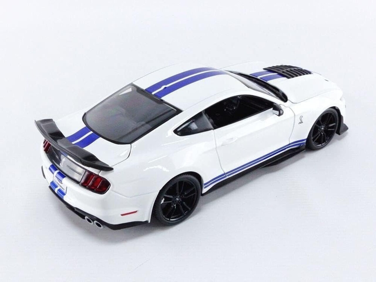 Ford Ford Mustang Shelby GT500 2020 - 1:18 - Maisto Ford Ford Mustang Shelby GT500 2020 - 1:18 - Maisto