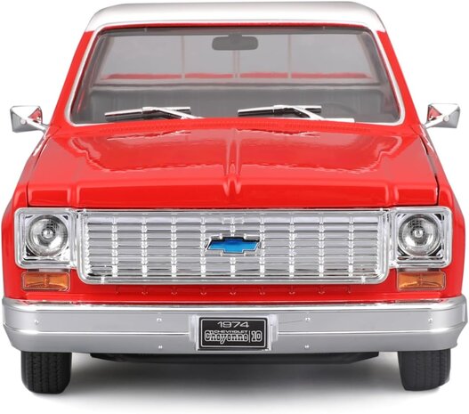 Chevrolet Chevrolet C10 Cheyenne Super 1974 - 1:18 - Maisto