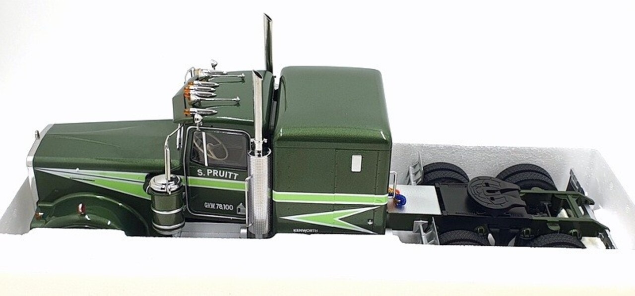 Kenworth Kenworth W900 Tractor 6x4 1989 (TV Series 'Movin On)  - 1:18 - Road Kings Kenworth Kenworth W900 Tractor 6x4 1989 (TV Series 'Movin On)  - 1:18 - Road Kings