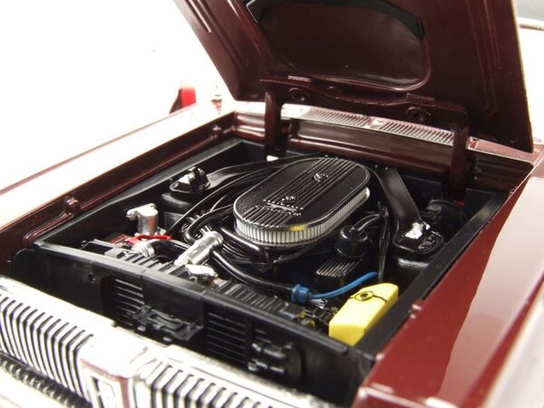 Mercury Mercury Cougar XR7G 1968 - 1:18 - Sun Star Mercury Mercury Cougar XR7G 1968 - 1:18 - Sun Star