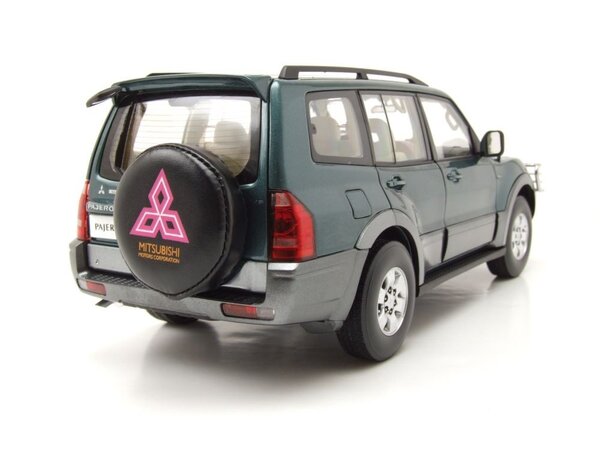 Mitsubishi Mitsubishi Pajero 3.5L V6 V73 -1:18 - Sun Star Mitsubishi Mitsubishi Pajero 3.5L V6 V73 -1:18 - Sun Star