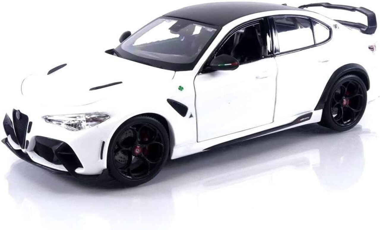 Alfa Romeo Alfa Romeo Giulia GTAm - 1:18 - Bburago Alfa Romeo Alfa Romeo Giulia GTAm - 1:18 - Bburago