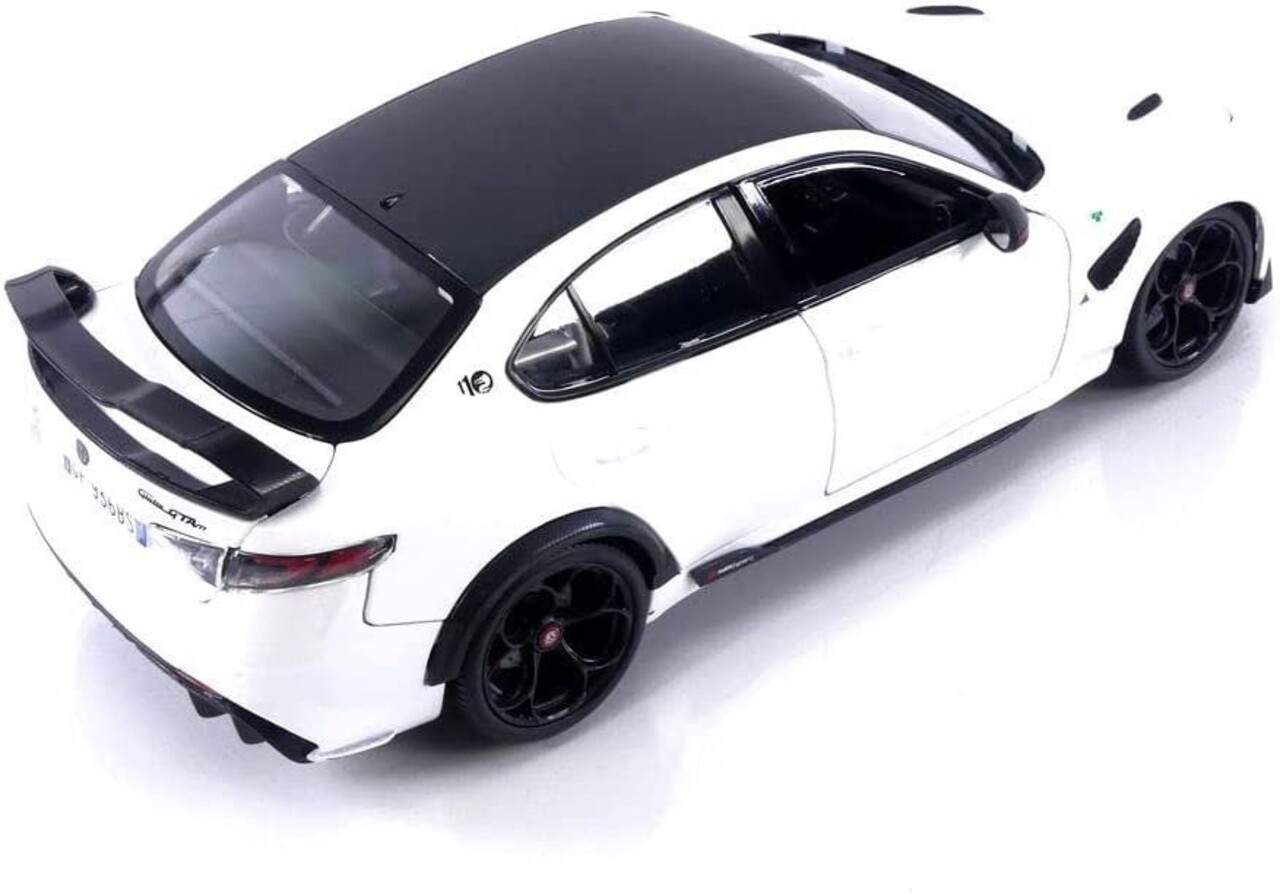Alfa Romeo Alfa Romeo Giulia GTAm - 1:18 - Bburago Alfa Romeo Alfa Romeo Giulia GTAm - 1:18 - Bburago