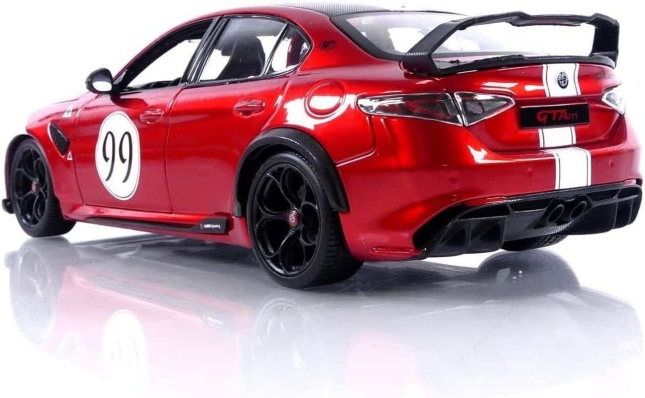 Alfa Romeo Alfa Romeo Giulia GTAm #99 - 1:18 - Bburago Alfa Romeo Alfa Romeo Giulia GTAm #99 - 1:18 - Bburago