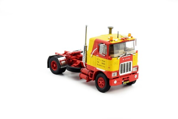Mack Mack F700 4x2 'Peter van Hout' - 1:50 - Tekno Mack Mack F700 4x2 'Peter van Hout' - 1:50 - Tekno