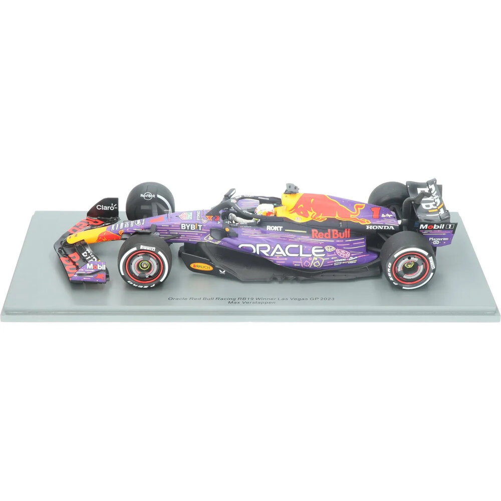Formule 1 Red Bull Oracle RB19 #1 Winner GP Las Vegas 2023 Max Verstappen - 1:18 - Spark