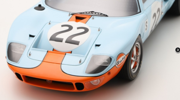 Ford Ford GT40 #22 Winner 12H Sebring 1969 - 1:18 - Spark Ford Ford GT40 #22 Winner 12H Sebring 1969 - 1:18 - Spark