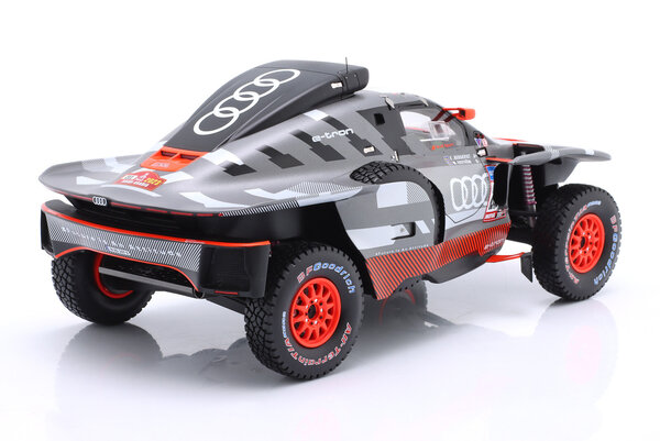 Audi Audi RS Q  e.Tron #211 Dakar Rally 2023 - 1:18 - Spark Audi Audi RS Q  e.Tron #211 Dakar Rally 2023 - 1:18 - Spark
