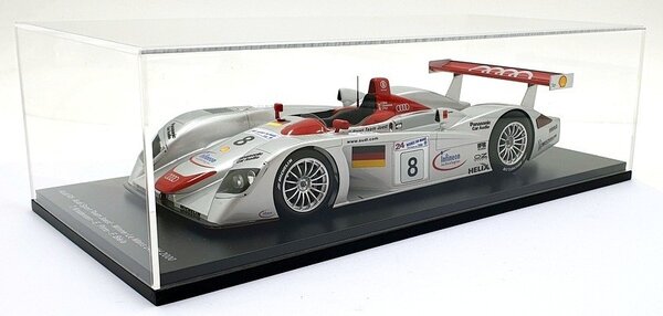 Audi Audi R8 #8 Winner 24H Le Mans 2000 - 1:18 - Spark Audi Audi R8 #8 Winner 24H Le Mans 2000 - 1:18 - Spark