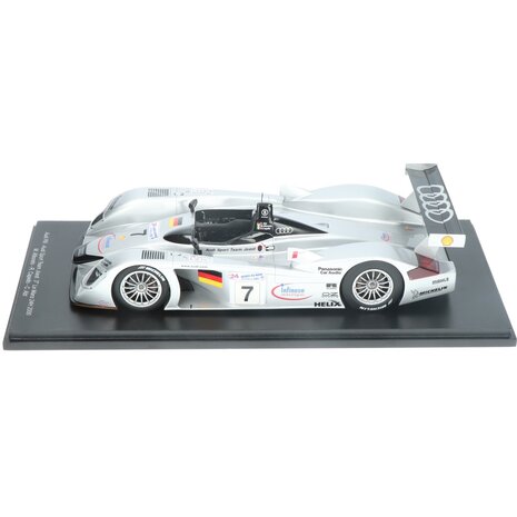 Audi Audi R8 #7 3rd 24H Le Mans 2000 - 1:18 - Spark Audi Audi R8 #7 3rd 24H Le Mans 2000 - 1:18 - Spark