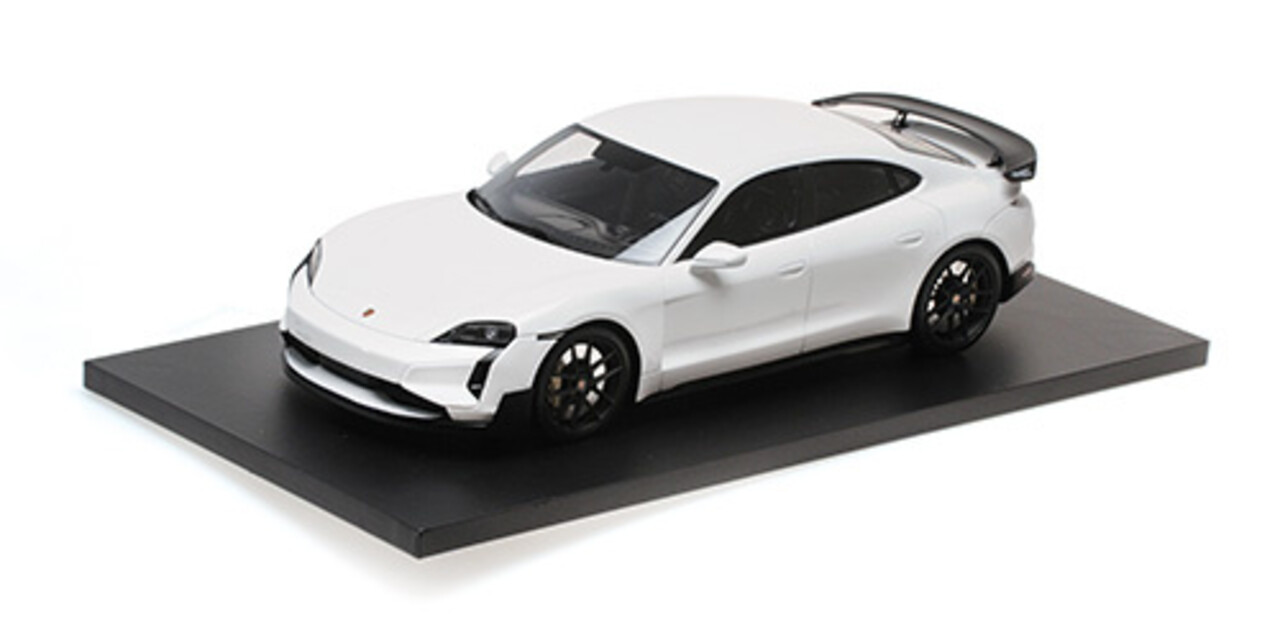 Porsche Porsche Taycan Turbo GT 2024 - 1:18 - Minichamps Porsche Porsche Taycan Turbo GT 2024 - 1:18 - Minichamps