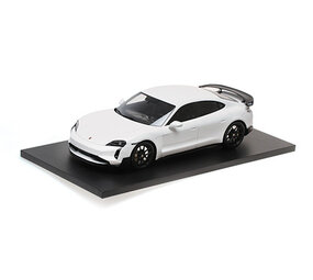 Porsche Porsche Taycan Turbo GT 2024 - 1:18 - Minichamps Porsche Porsche Taycan Turbo GT 2024 - 1:18 - Minichamps