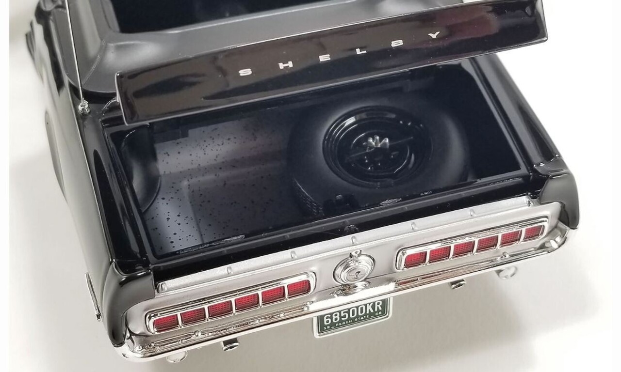 Ford Ford USA Mustang Shelby GT500 KR Convertible 1968 - 1:18 - ACME Ford Ford USA Mustang Shelby GT500 KR Convertible 1968 - 1:18 - ACME