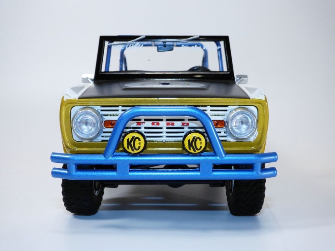 Ford Ford USA Bronco #1 Baja 1970 (Big Oly Tribute Edition) - 1:18 - ACME Ford Ford USA Bronco #1 Baja 1970 (Big Oly Tribute Edition) - 1:18 - ACME