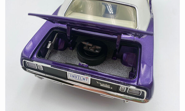 Plymouth Plymouth 383 Cuda 1971 + Vinyl Top - 1:18 - ACME Plymouth Plymouth 383 Cuda 1971 + Vinyl Top - 1:18 - ACME