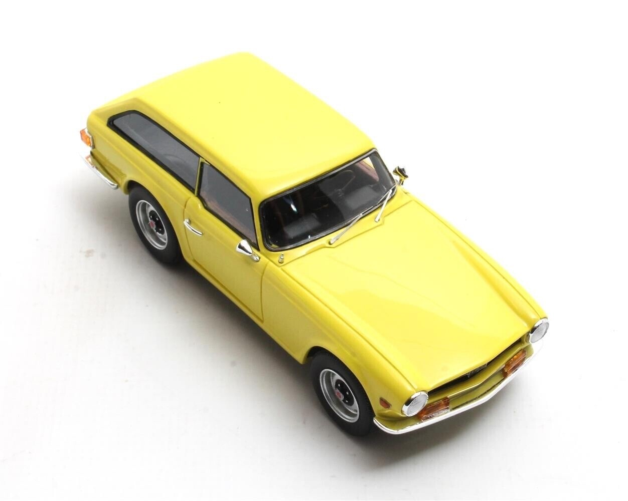 Triumph Triumph TR6 Shooting Brake Station Wagon 1974  - 1:43 - Matrix Scale Models