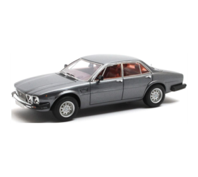 De Tomaso De Tomaso Deauville S2 1978-1985 - 1:43 - Matrix Scale Models