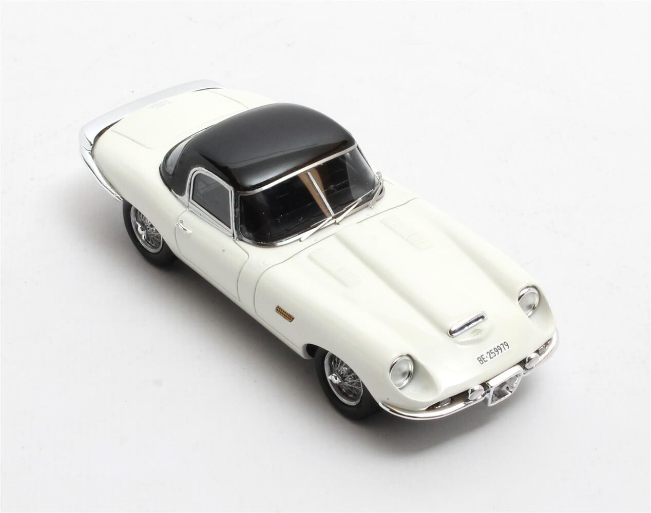 Jaguar Jaguar E-Type Roadster Frua Closed 1964 - 1:43 - Matrix Scale Models