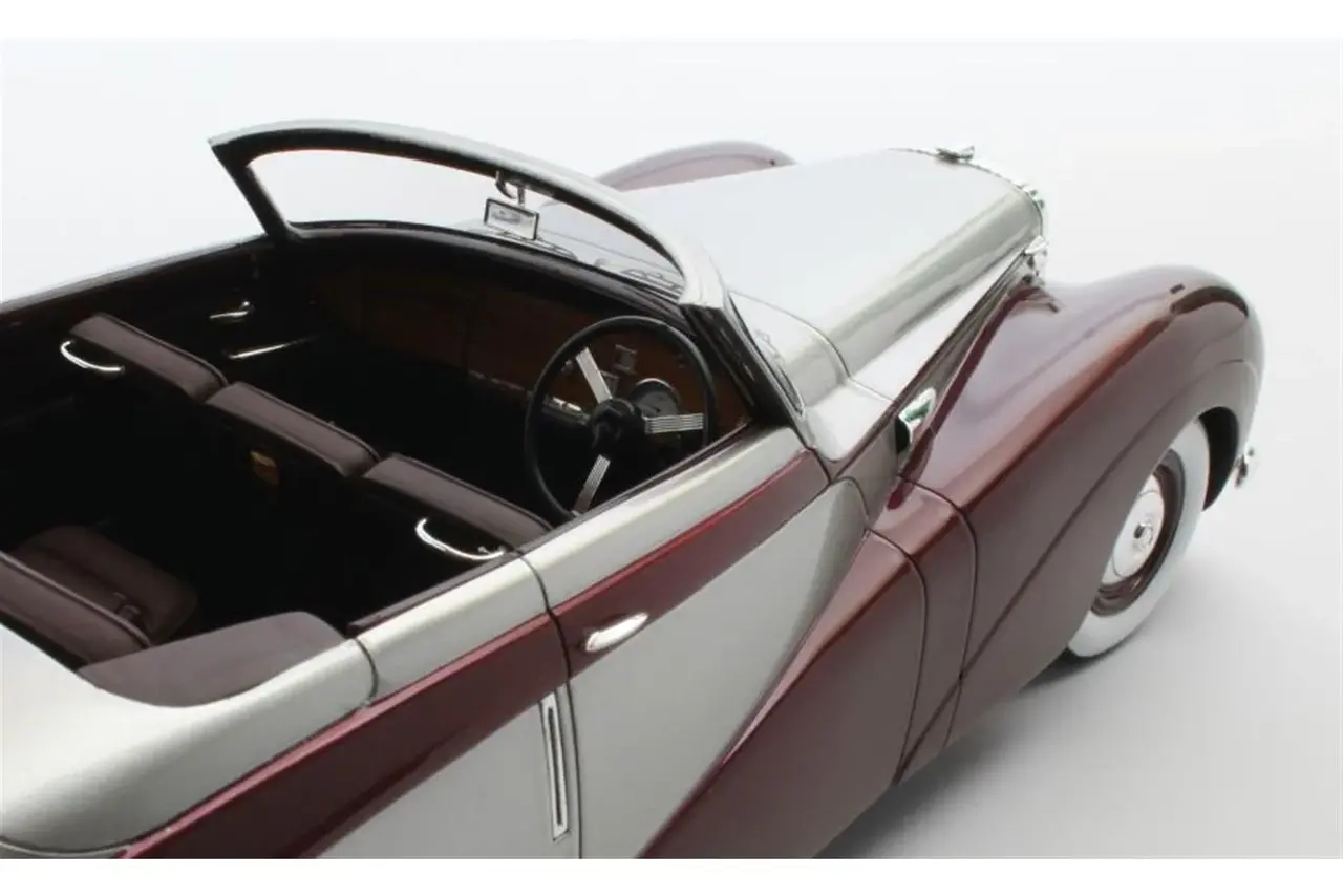 Daimler Daimler DE 36 Hooper 'Green Goddess' Cabriolet 1953 - 1:18 - Matrix Scale Models Daimler Daimler DE 36 Hooper 'Green Goddess' Cabriolet 1953 - 1:18 - Matrix Scale Models