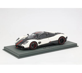 Pagani Pagani Utopia 2022+ Showcase - 1:18 - BBR Pagani Pagani Utopia 2022+ Showcase - 1:18 - BBR