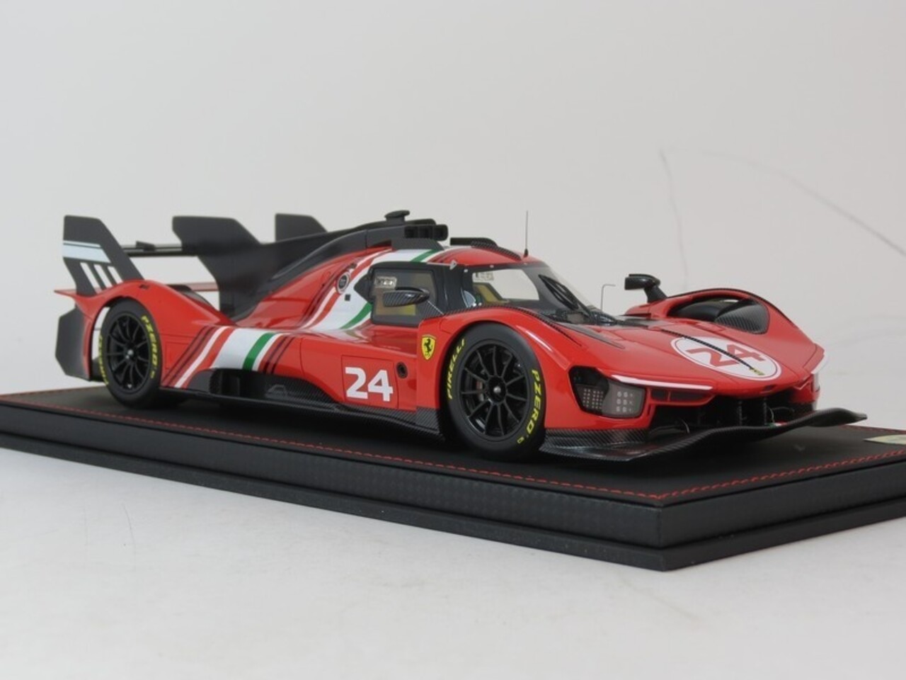 Ferrari Ferrari 499P 3.0L Turbo V6 #24 Modified Launch Version 2023  + Showcase - 1:18 - BBR Ferrari Ferrari 499P 3.0L Turbo V6 #24 Modified Launch Version 2023  + Showcase - 1:18 - BBR