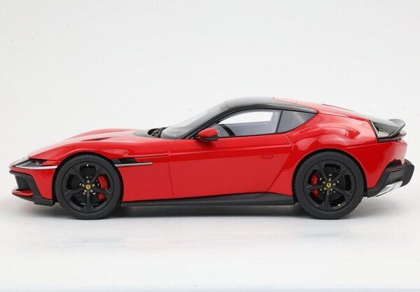 Ferrari Ferrari 12 Cil. V12 830cv Panoramic Roof 2024 + Matt Black Rims + Showcase - 1:18 - BBR Ferrari Ferrari 12 Cil. V12 830cv Panoramic Roof 2024 + Matt Black Rims + Showcase - 1:18 - BBR