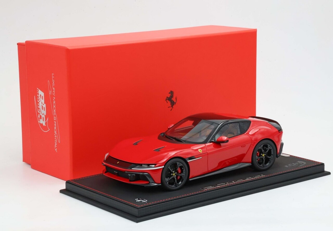 Ferrari Ferrari 12 Cil. V12 830cv Panoramic Roof 2024 + Glossy Black Rims + Showcase - 1:18 - BBR Ferrari Ferrari 12 Cil. V12 830cv Panoramic Roof 2024 + Glossy Black Rims + Showcase - 1:18 - BBR