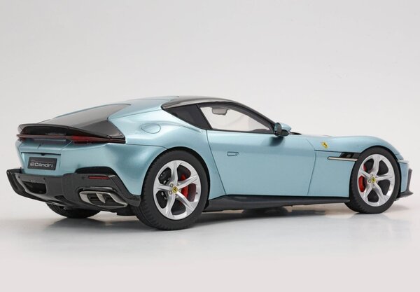 Ferrari Ferrari 12 Cil. V12 830cv Panoramic Roof 2024 + Showcase - 1:18 - BBR Ferrari Ferrari 12 Cil. V12 830cv Panoramic Roof 2024 + Showcase - 1:18 - BBR