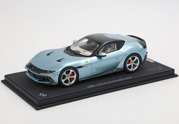 Ferrari Ferrari 12 Cil. V12 830cv Panoramic Roof 2024 + Showcase - 1:18 - BBR Ferrari Ferrari 12 Cil. V12 830cv Panoramic Roof 2024 + Showcase - 1:18 - BBR