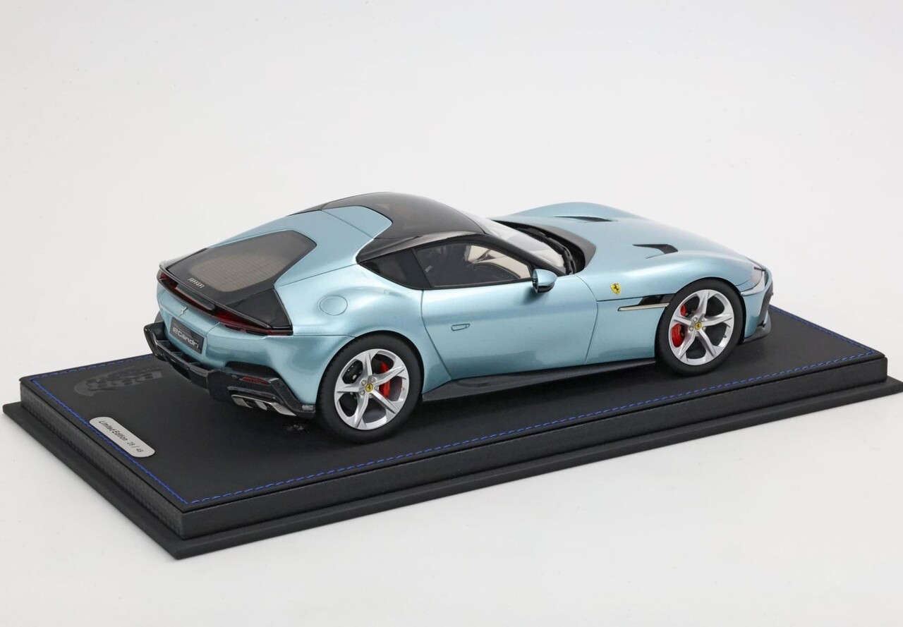 Ferrari Ferrari 12 Cil. V12 830cv Panoramic Roof 2024 + Showcase - 1:18 - BBR Ferrari Ferrari 12 Cil. V12 830cv Panoramic Roof 2024 + Showcase - 1:18 - BBR