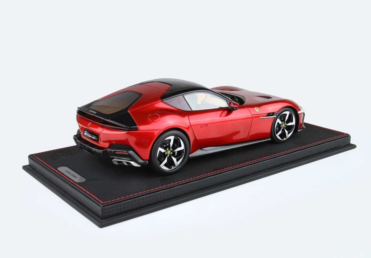 Ferrari Ferrari 12 Cil. V12 830cv Panoramic Roof 2024 + Showcase - 1:18 - BBR Ferrari Ferrari 12 Cil. V12 830cv Panoramic Roof 2024 + Showcase - 1:18 - BBR