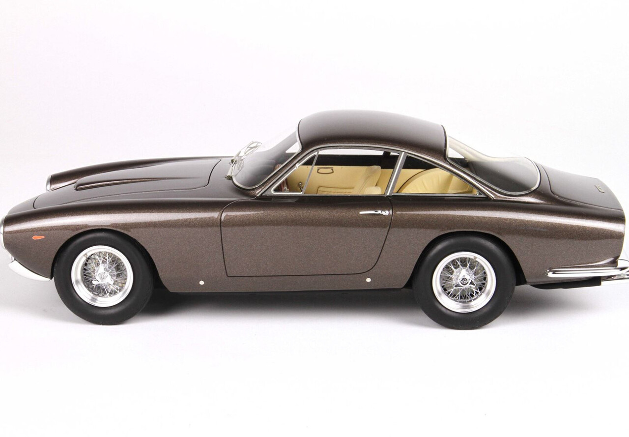 Ferrari Ferrari 250 GT Lusso Coupe 1963 Personal Car Steve McQueen + Showcase - 1:18 - BBR Ferrari Ferrari 250 GT Lusso Coupe 1963 Personal Car Steve McQueen + Showcase - 1:18 - BBR