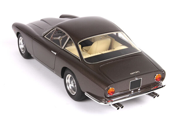 Ferrari Ferrari 250 GT Lusso Coupe 1963 Personal Car Steve McQueen + Showcase - 1:18 - BBR Ferrari Ferrari 250 GT Lusso Coupe 1963 Personal Car Steve McQueen + Showcase - 1:18 - BBR