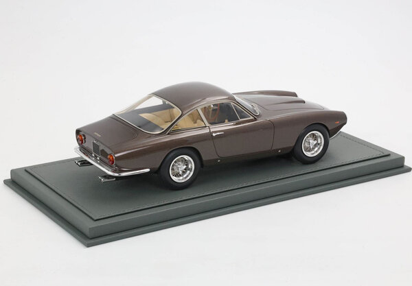 Ferrari Ferrari 250 GT Lusso Coupe 1963 Personal Car Steve McQueen + Showcase - 1:18 - BBR Ferrari Ferrari 250 GT Lusso Coupe 1963 Personal Car Steve McQueen + Showcase - 1:18 - BBR