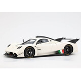 Pagani Pagani Huyara R 2021 + Showcase - 1:18 - BBR Pagani Pagani Huyara R 2021 + Showcase - 1:18 - BBR