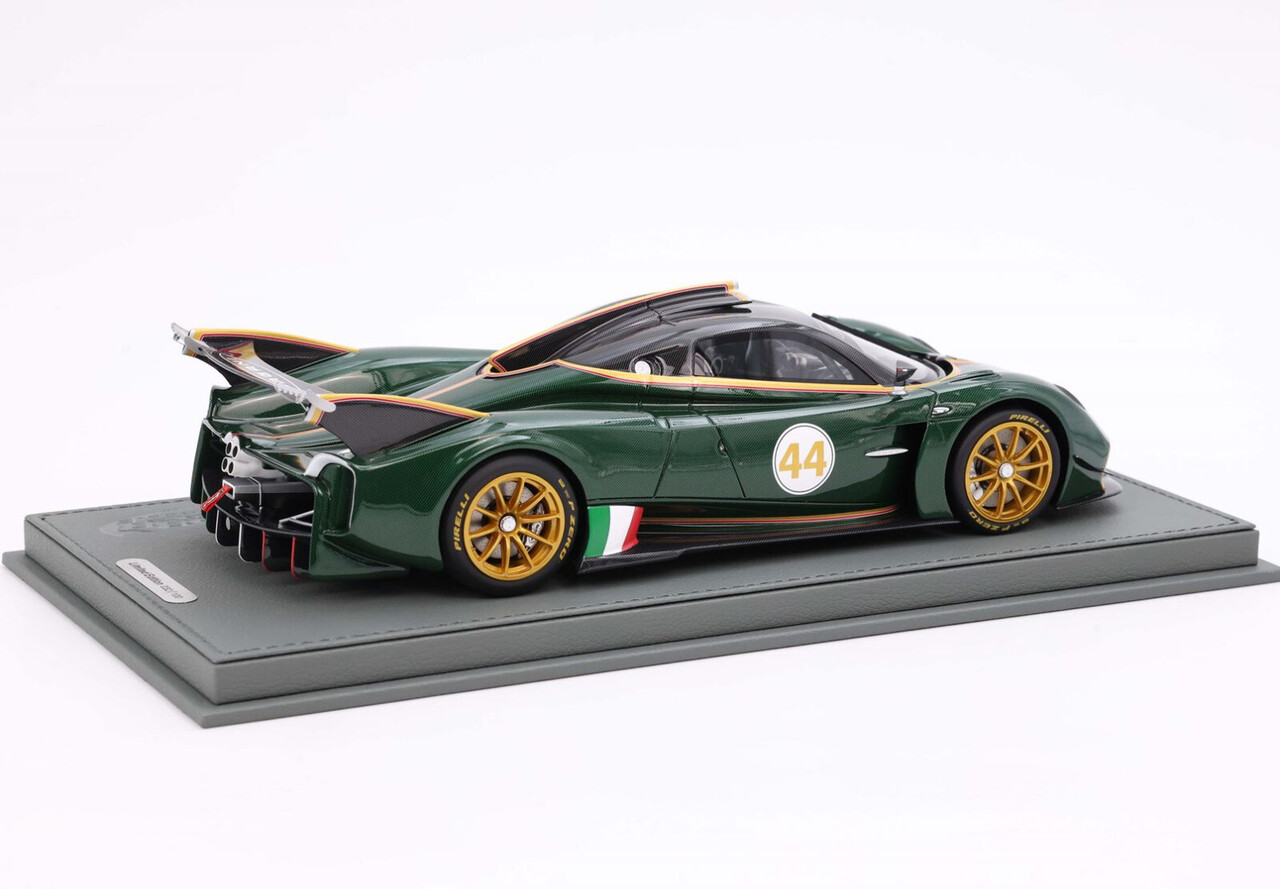 Pagani Pagani Huyara R #44 Racing 2021 + Showcase - 1:18 - BBR