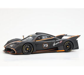 Pagani Pagani Huyara R #73 Racing 2021 + Showcase - 1:18 - BBR Pagani Pagani Huyara R #73 Racing 2021 + Showcase - 1:18 - BBR