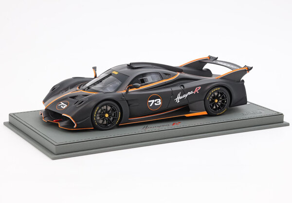 Pagani Pagani Huyara R #73 Racing 2021 + Showcase - 1:18 - BBR Pagani Pagani Huyara R #73 Racing 2021 + Showcase - 1:18 - BBR
