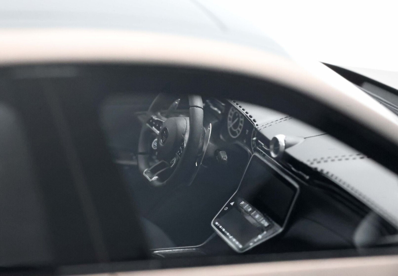 Maserati Maserati Grecale Folgore SUV 2022 + Showcase - 1:18 - BBR Maserati Maserati Grecale Folgore SUV 2022 + Showcase - 1:18 - BBR