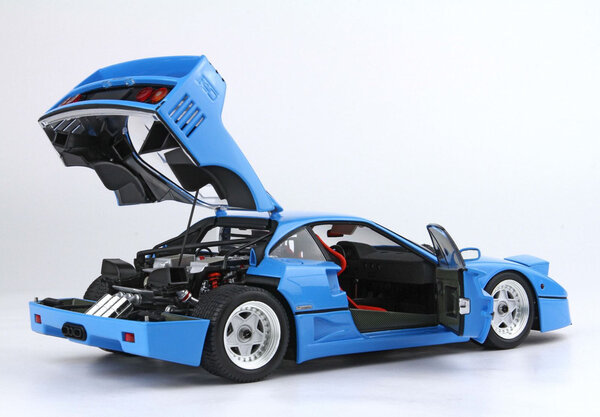 Ferrari Ferrari F40 1987 Silver Rims + Showcase - 1:18 - BBR-Kyosho Ferrari Ferrari F40 1987 Silver Rims + Showcase - 1:18 - BBR-Kyosho