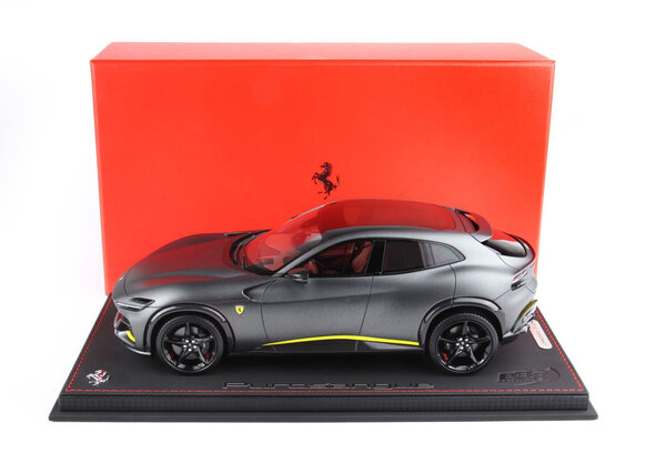Ferrari Ferrari Purosangue SUV Panoramic Roof 2022 + Showcase - 1:18 - BBR Ferrari Ferrari Purosangue SUV Panoramic Roof 2022 + Showcase - 1:18 - BBR