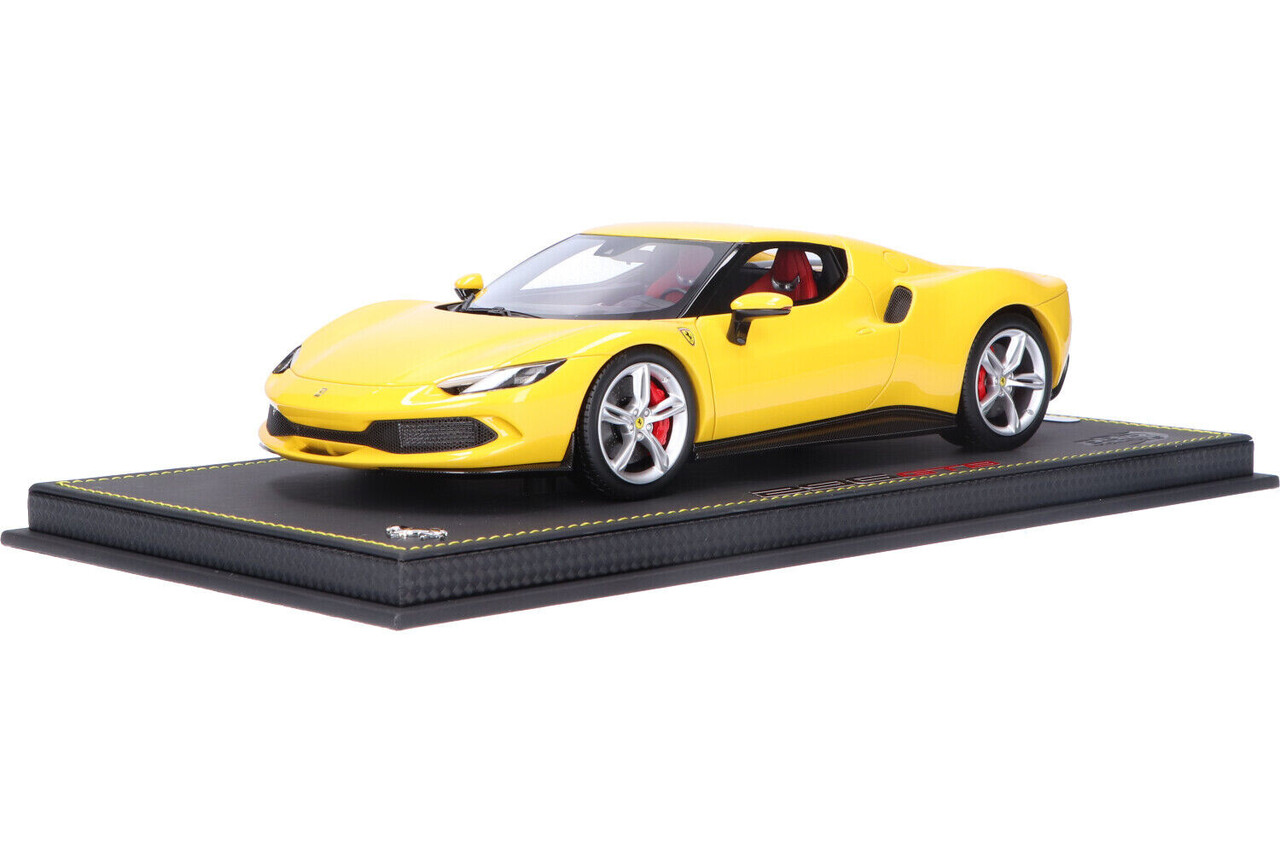 Ferrari Ferrari 296 GTB Hybrid 830HP V6 2021 + Showcase - 1:18 - BBR Ferrari Ferrari 296 GTB Hybrid 830HP V6 2021 + Showcase - 1:18 - BBR