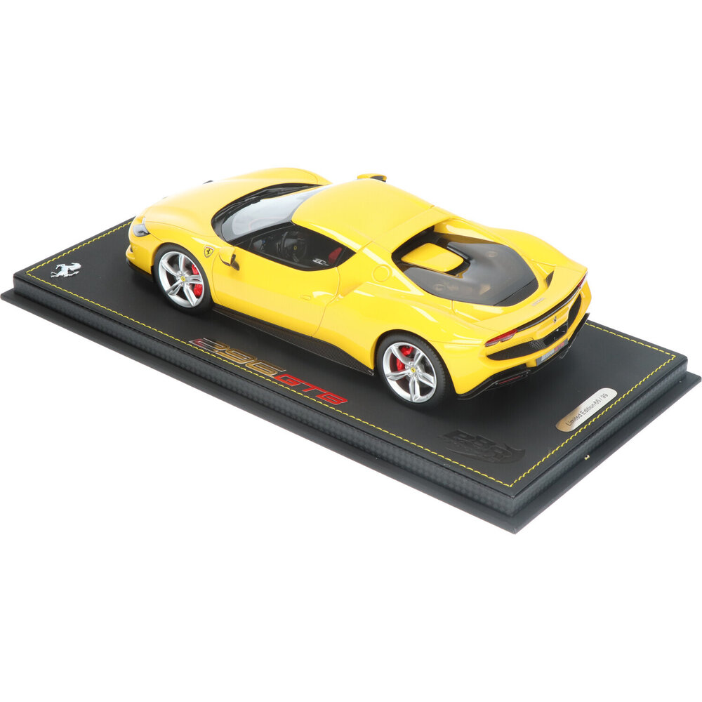 Ferrari Ferrari 296 GTB Hybrid 830HP V6 2021 + Showcase - 1:18 - BBR Ferrari Ferrari 296 GTB Hybrid 830HP V6 2021 + Showcase - 1:18 - BBR