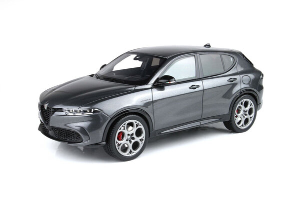 Alfa Romeo Alfa Romeo Tonale Veloce Plug-in-Hybrid 2023 + Showcase - 1:18 - BBR