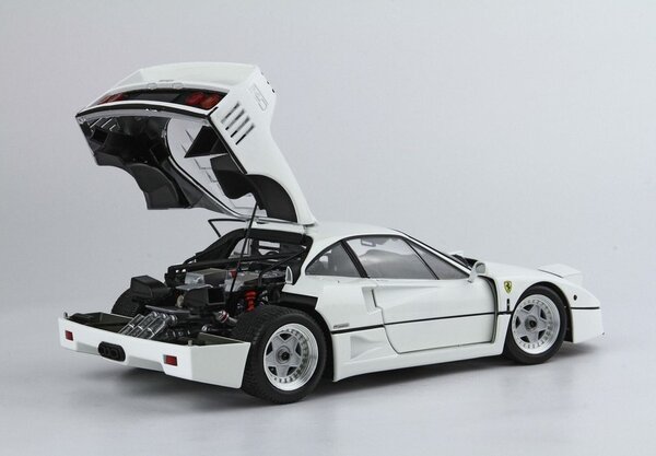 Ferrari Ferrari F40 1987 + Showcase - 1:18 - BBR /Kyosho Ferrari Ferrari F40 1987 + Showcase - 1:18 - BBR /Kyosho