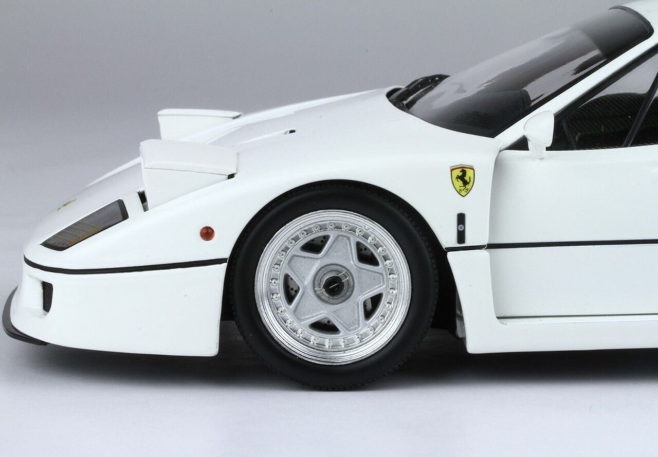 Ferrari Ferrari F40 1987 + Showcase - 1:18 - BBR /Kyosho Ferrari Ferrari F40 1987 + Showcase - 1:18 - BBR /Kyosho