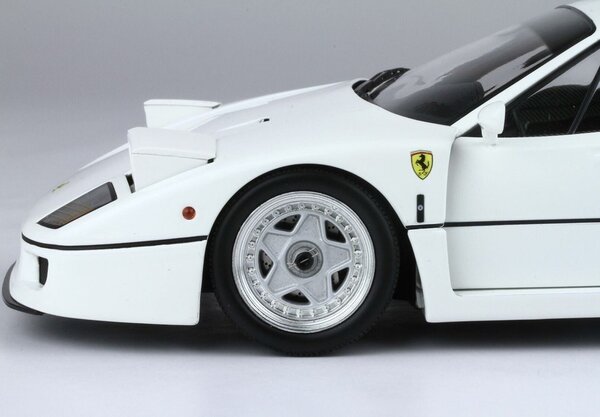 Ferrari Ferrari F40 1987 + Showcase - 1:18 - BBR /Kyosho Ferrari Ferrari F40 1987 + Showcase - 1:18 - BBR /Kyosho