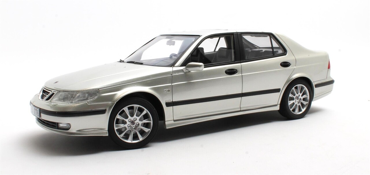 Saab Saab 9-5 Turbo Aero 1998-2004 - 1:18 - Cult Scale Models