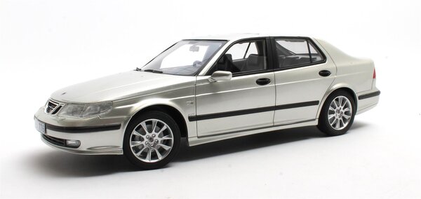 Saab Saab 9-5 Turbo Aero 1998-2004 - 1:18 - Cult Scale Models
